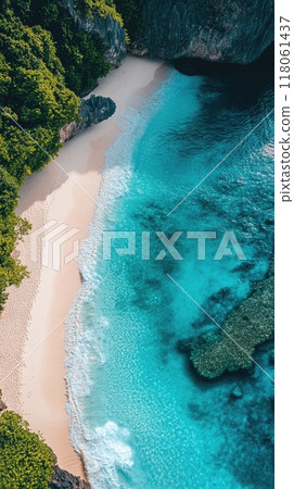 Turquoise water surrounding sandy beach on tropical island 118061437