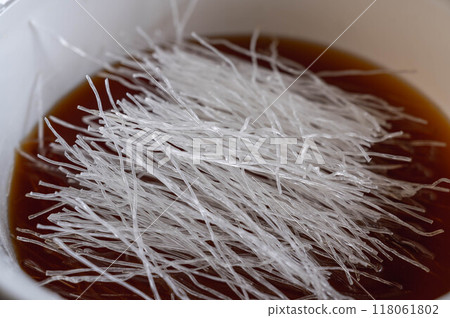 用微波爐做的粉絲沙拉 118061802