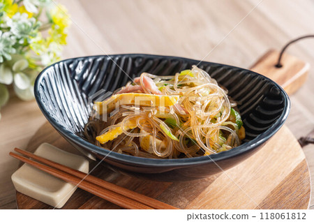 Vermicelli chinese salad Vermicelli chinese salad 118061812