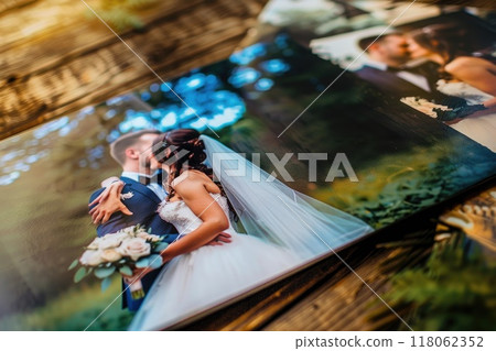 Romantic wedding album photos of a couple outdoors on a sunny day. 118062352