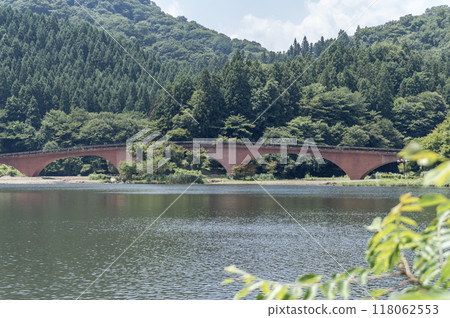Lake Usui in summer, Annaka City, Gunma Prefecture Lake Usui in summer, Annaka City, Gunma Prefecture 118062553