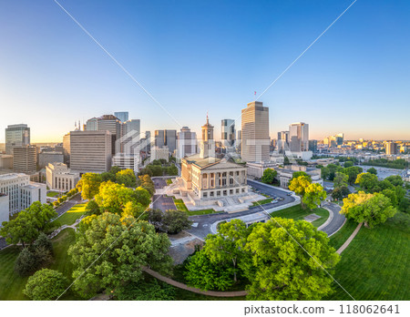 Nashville, Tennessee, USA at Dawn Nashville, Tennessee, USA at Dawn 118062641