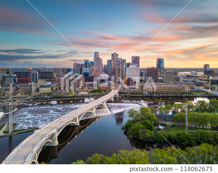 Minneapolis, Minnesota, USA Cityscape 118062675