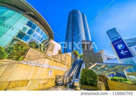 Tokyo cityscape in Japan: The heat continues...View of Roppongi Hills and Roppongi Station (entrance/exit) on the Hibiya Line = September 5th 118062793