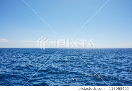 Seascape with horizon and clear sky, Pacific Ocean. Seascape with horizon and clear sky, Pacific Ocean. 118068403