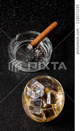 cuban cigar and liquor 118071285