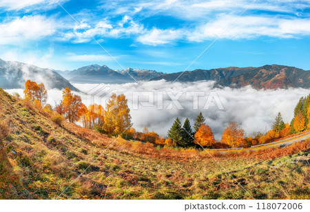 Incredible view of the meadows and mountains around  Zell lake or Zeller See 118072006