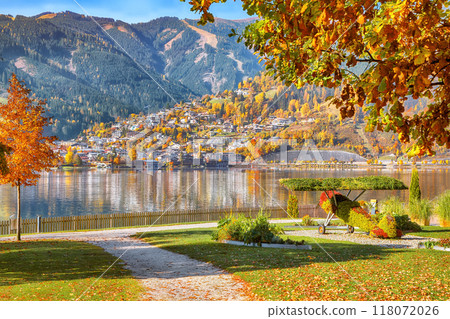 Gorgeous view of the park and mountains around Zell lake or Zeller See Gorgeous view of the park and mountains around Zell lake or Zeller See 118072026