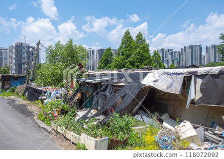 Scenery of Kowloon Village, Korea 118072092