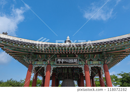Near the border with North Korea, South Korea 118072282