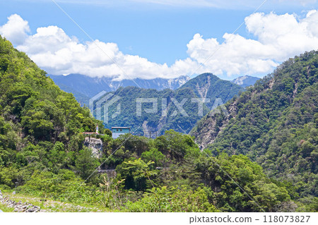 公路南側/中央山脈山脈的風景[台灣/台東縣] 118073827