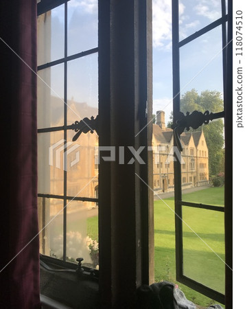 牛津大學學生宿舍的景色 118074510