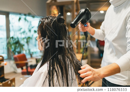 dryer, hair dryer, female 118076333