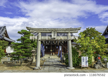 76th of the 88 Shikoku Temples: Kanakuraji Temple, Kariteido Hall, Zentsuji City, Kagawa Prefecture 76th of the 88 Shikoku Temples: Kanakuraji Temple, Kariteido Hall, Zentsuji City, Kagawa Prefecture 118076582