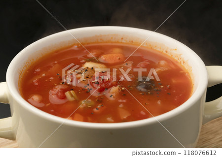 Minestrone soup cup 118076612