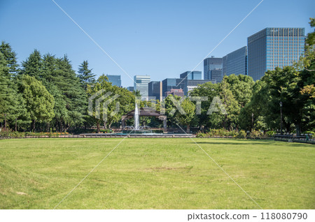 東京千代田區日比谷公園 118080790