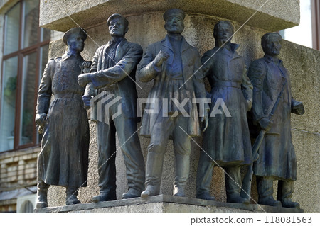 Kiev, Ukraine June 16, 2021: a monument to the fallen students and teachers of the KPI defenders of the Shulyav Republic of 1905 was installed near the Kiev Polytechnic University Kiev, Ukraine June 16, 2021: a monument to the fallen students and teachers of the KPI defenders of the Shulyav Republic of 1905 was installed near the Kiev Polytechnic University 118081563