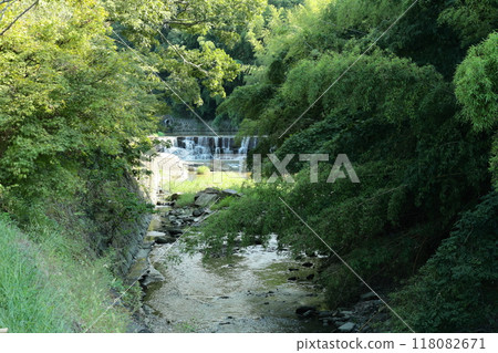 Kurotaki Falls ("Miki's Niagara") / Yoshikawacho, Miki City, Hyogo Prefecture Kurotaki Falls ("Miki's Niagara") / Yoshikawacho, Miki City, Hyogo Prefecture 118082671