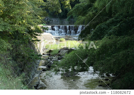 Kurotaki Falls ("Miki's Niagara") / Yoshikawacho, Miki City, Hyogo Prefecture Kurotaki Falls ("Miki's Niagara") / Yoshikawacho, Miki City, Hyogo Prefecture 118082672