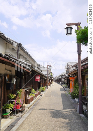 Nara, Kashihara City, Imaicho, Honmachi-suji, a row of tea shops (west of "Imai Machiyakan") (summer) Nara, Kashihara City, Imaicho, Honmachi-suji, a row of tea shops (west of "Imai Machiyakan") (summer) 118083436