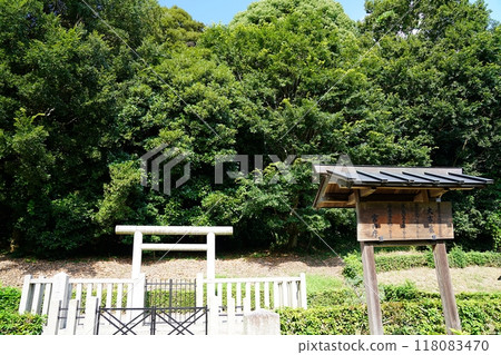 奈良櫻井市筷子墳（前）參拜場所（夏季） 118083470