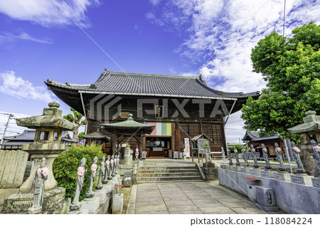 77th of the 88 Shikoku Temples: Doryuji Temple, Main Hall, Tadotsu Town, Kagawa Prefecture 77th of the 88 Shikoku Temples: Doryuji Temple, Main Hall, Tadotsu Town, Kagawa Prefecture 118084224