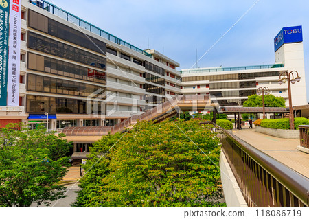 千葉縣船橋市船橋站北口街景(東武百貨) 千葉縣船橋市船橋站北口街景(東武百貨) 118086719