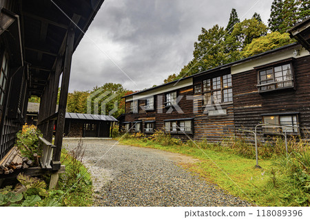 秋田縣乳頭溫泉的紅葉景色 秋田縣乳頭溫泉的紅葉景色 118089396