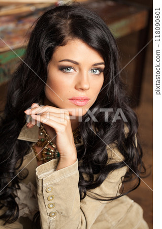 Charming fashion model woman with healthy long hairstyle and trendy make-up.  118090801
