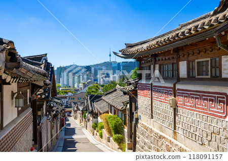 Bukchon Hanok Village in Seoul, South Korea 118091157
