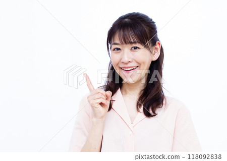 woman pointing finger 118092838