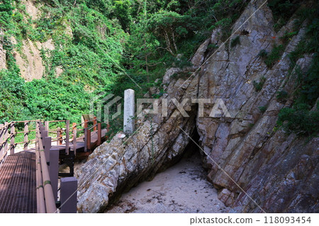 Summer at Uradome Coast in Tottori Prefecture: Kamogaiso Promenade and Memorial to the Russo Officer's Body Washed Ashore Summer at Uradome Coast in Tottori Prefecture: Kamogaiso Promenade and Memorial to the Russo Officer's Body Washed Ashore 118093454