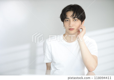 20多歲男性的美容 118094411