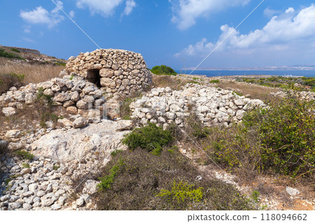 Malta landscape photography with an old abandoned stone hut 118094662