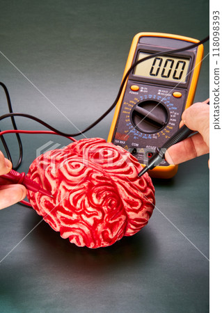 Brain and electricity, how to measure brain activity Brain and electricity, how to measure brain activity 118098393