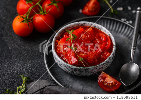 Homemade tomato sauce with spice 118098611