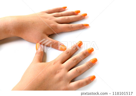 manicure, nail, woman 118101517