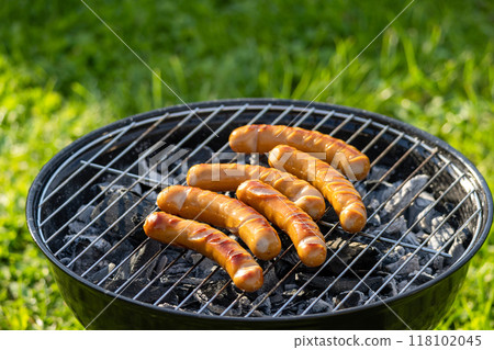 freshly grilled sausages freshly grilled sausages 118102045