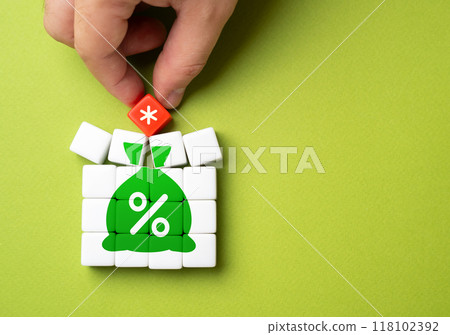 Conditions that make the deposit unprofitable. Refusal to close urgently, withholding funds and fines. Loans and mortgages. Hidden fees, interest rates and stiff penalties. Financial illiteracy. 118102392