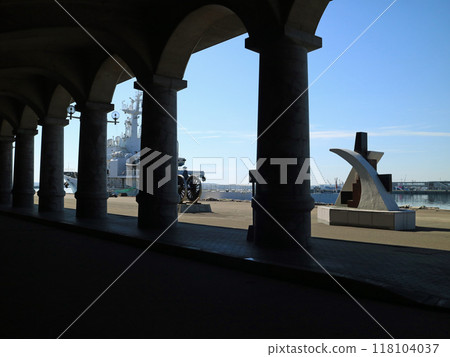 The northernmost giant ruins of Japan: Wakkanai Port North Breakwater Dome 118104037