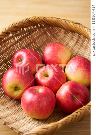 Apples in a colander 118104414