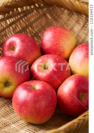 Apples in a colander 118104415