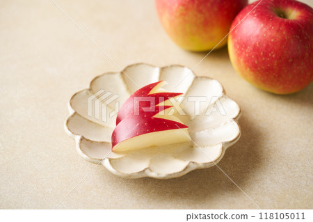 Apples cut into rabbit shapes Apples cut into rabbit shapes 118105011