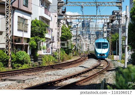 穿過小田急線住宅區的浪漫車廂 118106017