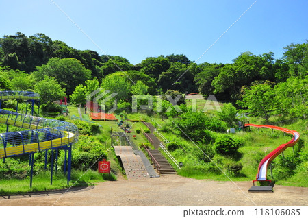 Yokohama City: Kanazawa Nature Park's children's playground, roller slide and fresh greenery Yokohama City: Kanazawa Nature Park's children's playground, roller slide and fresh greenery 118106085