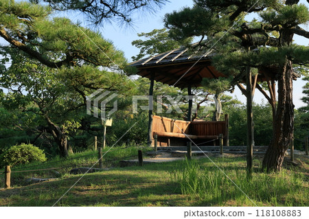 Ritsurin Garden in midsummer (Kofu-tei, early August) 118108883