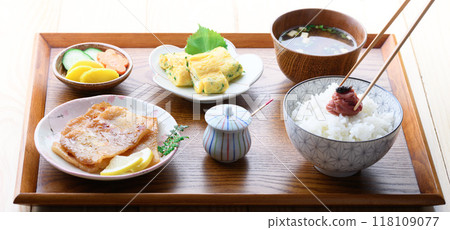 Breakfast image: Rice topped with dried sardines and pickled plums, miso soup, and side dishes Breakfast image: Rice topped with dried sardines and pickled plums, miso soup, and side dishes 118109077
