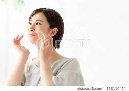 中間女性面部護理 118110421