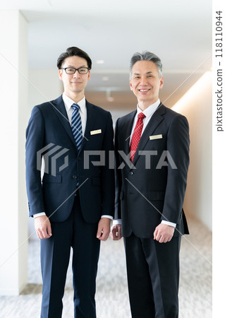 Businessman Concierge Businessman Concierge 118110944