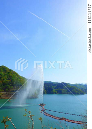 寒江水庫、月山湖、大噴泉、月山、西川町 118111717